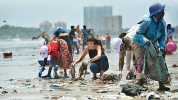 581580-beach-clean-up-aadesh-choudhari-060517